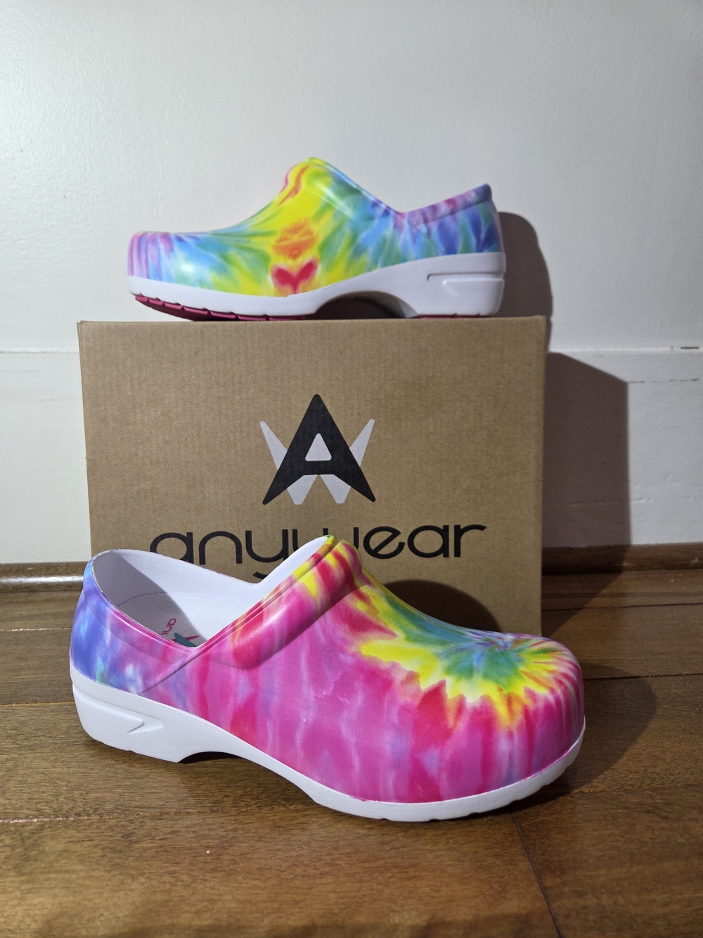 Anywear SR Angel Vivid Comfortable Tie-dye Slip Resistant Nursing Glog Size 8